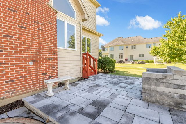 1948 Saddle Farm Lane, Naperville, IL 60564