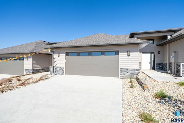 7806 E Bull Pine Trl Trail, Sioux Falls, SD 57110