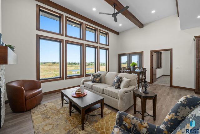 7806 E Bull Pine Trl Trail, Sioux Falls, SD 57110