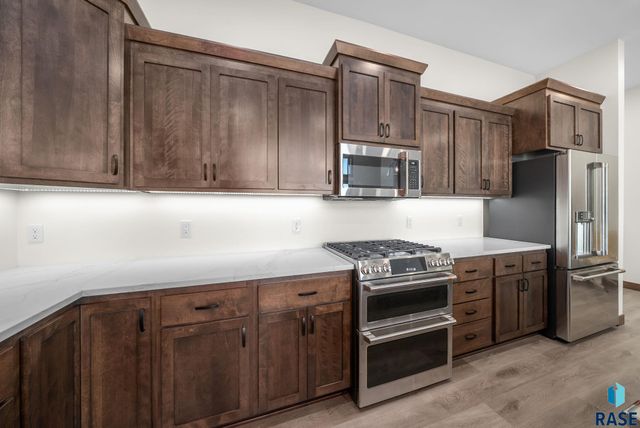 7806 E Bull Pine Trl Trail, Sioux Falls, SD 57110