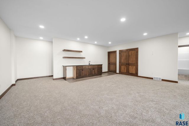 7806 E Bull Pine Trl Trail, Sioux Falls, SD 57110