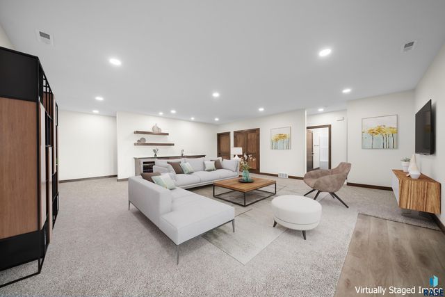 7806 E Bull Pine Trl Trail, Sioux Falls, SD 57110