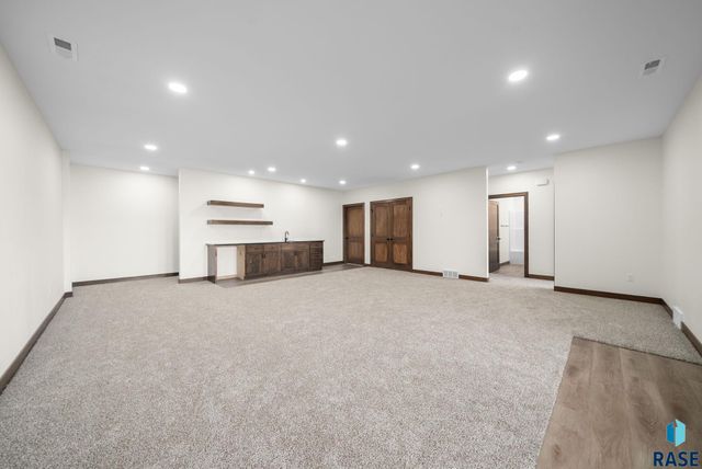 7806 E Bull Pine Trl Trail, Sioux Falls, SD 57110