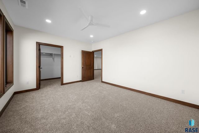 7806 E Bull Pine Trl Trail, Sioux Falls, SD 57110