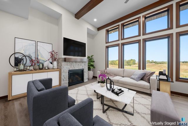 7806 E Bull Pine Trl Trail, Sioux Falls, SD 57110