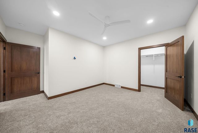 7806 E Bull Pine Trl Trail, Sioux Falls, SD 57110