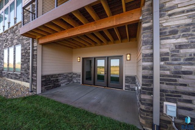 7806 E Bull Pine Trl Trail, Sioux Falls, SD 57110