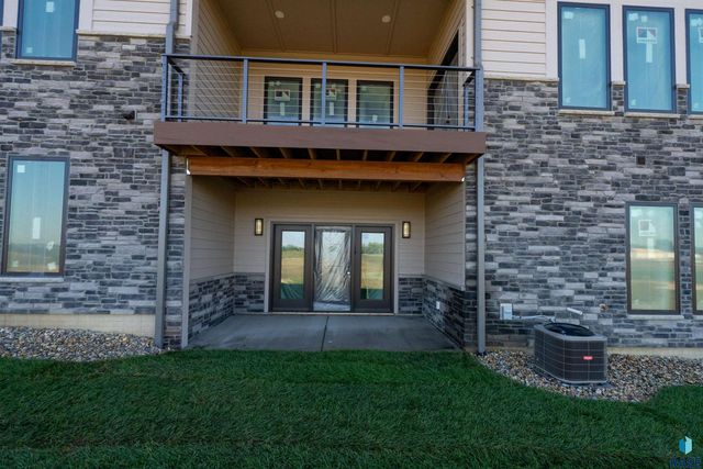 7806 E Bull Pine Trl Trail, Sioux Falls, SD 57110