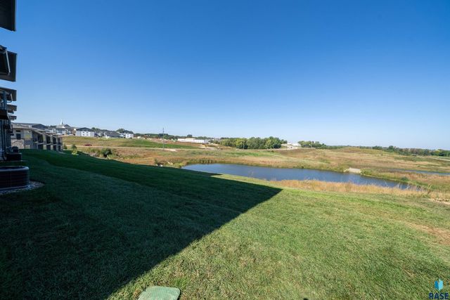 7806 E Bull Pine Trl Trail, Sioux Falls, SD 57110