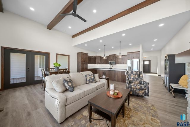 7806 E Bull Pine Trl Trail, Sioux Falls, SD 57110