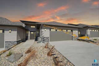 7806 E Bull Pine Trl Trail, Sioux Falls, SD 57110