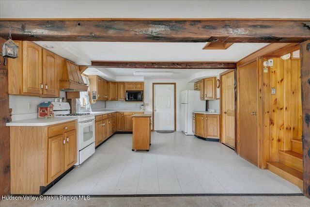 3252 County Highway 31, Cherry Valley, NY 13320