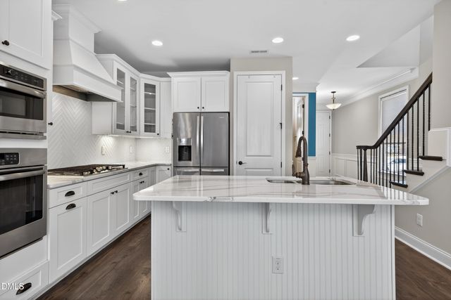 2512 Rambling Creek Road, Apex, NC 27523