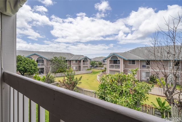 94-870 Lumiauau Street J204, Waipahu, HI 96797