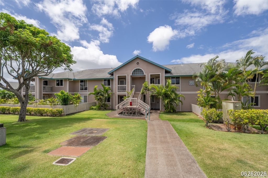 94-870 Lumiauau Street J204, Waipahu, HI 96797