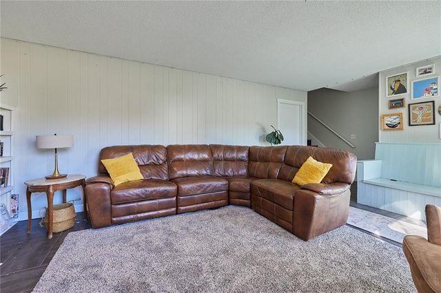 12719 CRYSTAL Avenue, Grandview, MO 64030
