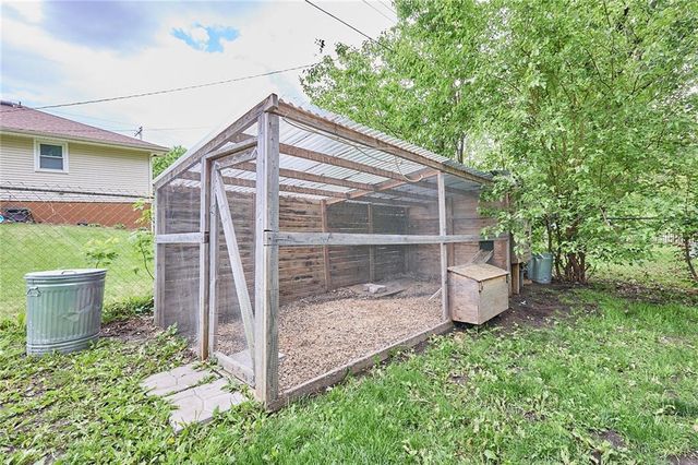 12719 CRYSTAL Avenue, Grandview, MO 64030
