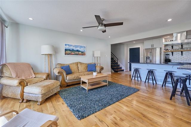 12719 CRYSTAL Avenue, Grandview, MO 64030