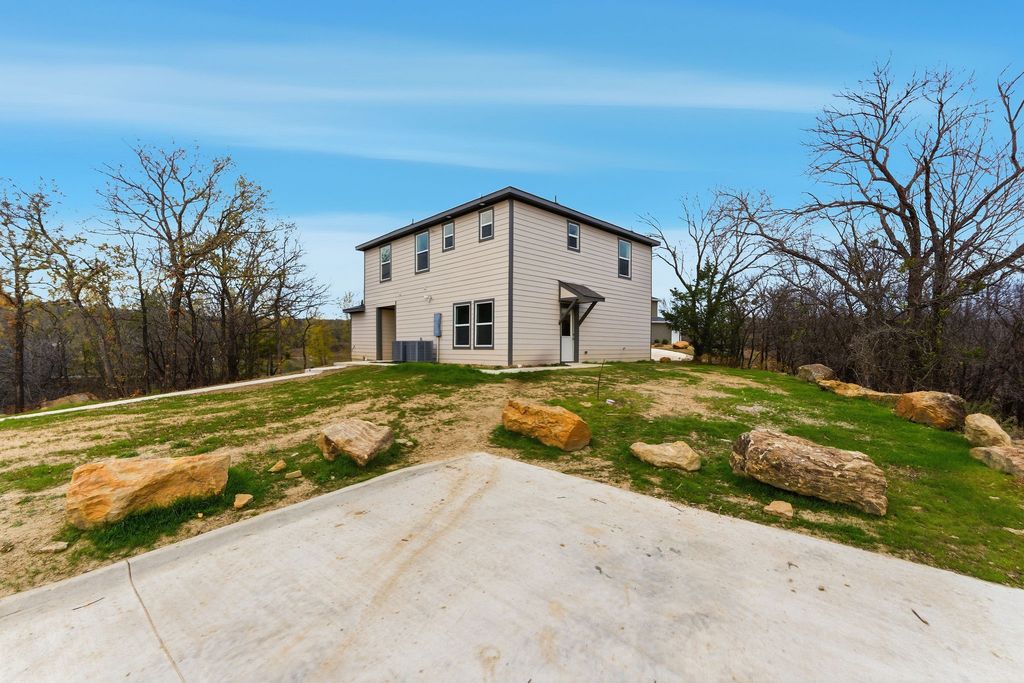 158 Private Road 1758 Road, Chico, TX 76431