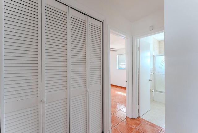 320 N 69th Way, Hollywood, FL 33024