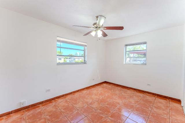 320 N 69th Way, Hollywood, FL 33024