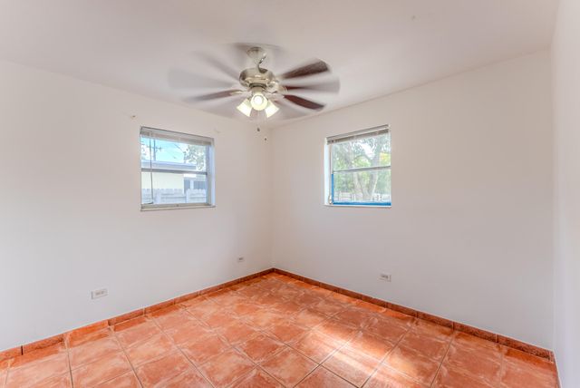 320 N 69th Way, Hollywood, FL 33024