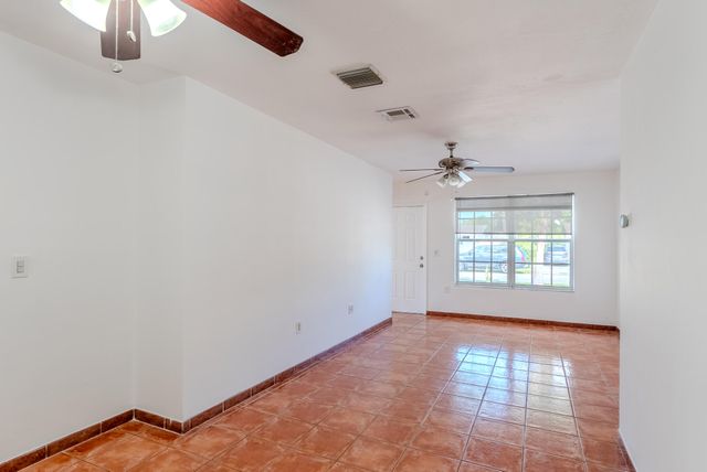 320 N 69th Way, Hollywood, FL 33024