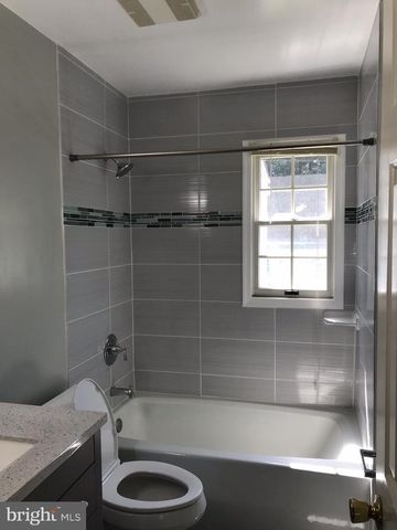 3010 STRATHMEADE ST, Falls Church, VA 22042