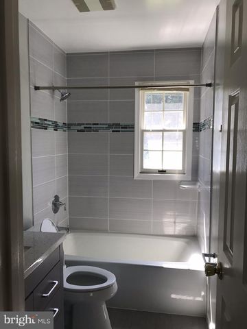 3010 STRATHMEADE ST, Falls Church, VA 22042