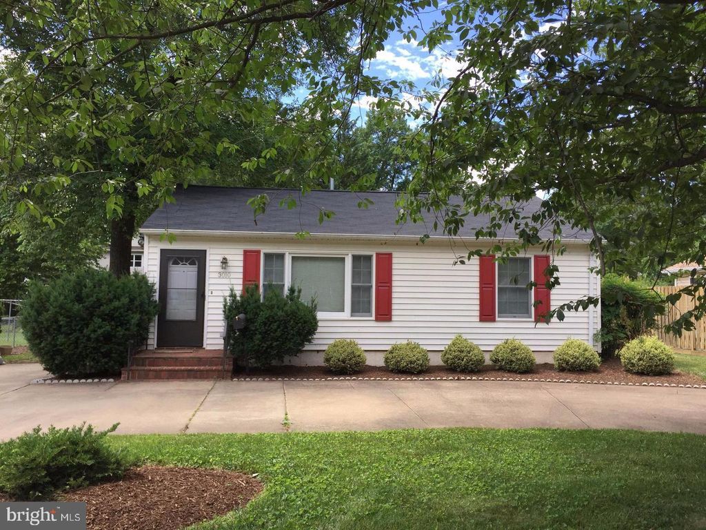 3010 STRATHMEADE ST, Falls Church, VA 22042
