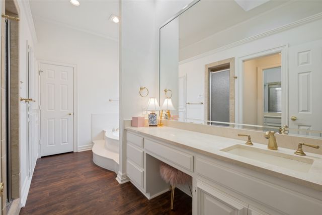7 Carmarthen Court, Dallas, TX 75225