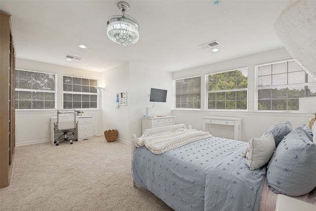7 Carmarthen Court, Dallas, TX 75225