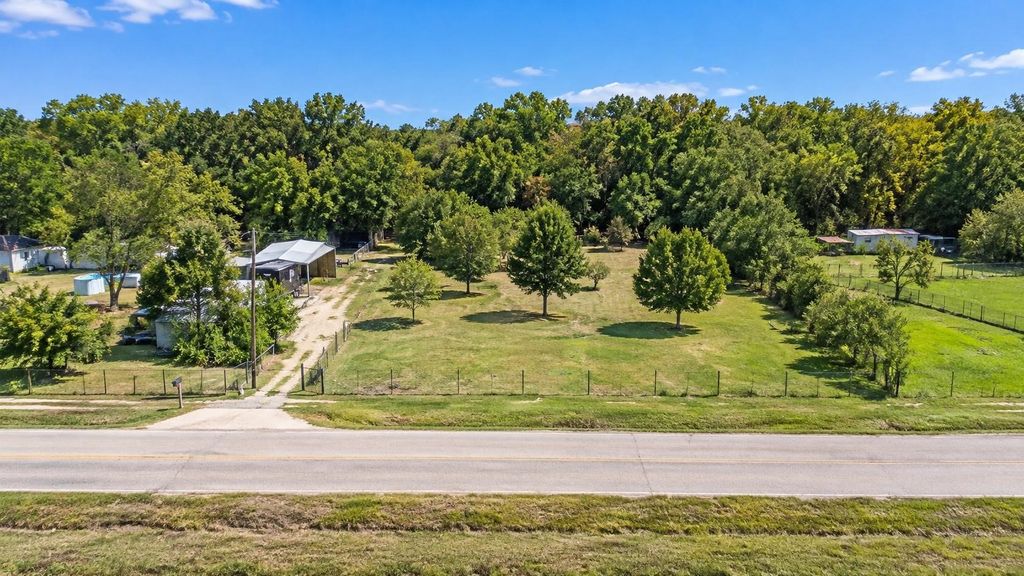 1620 W Risinger Road, Fort Worth, TX 76134