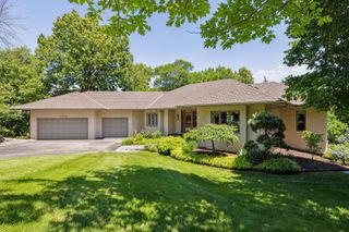 13936 Oakland Place, Minnetonka, MN 55305