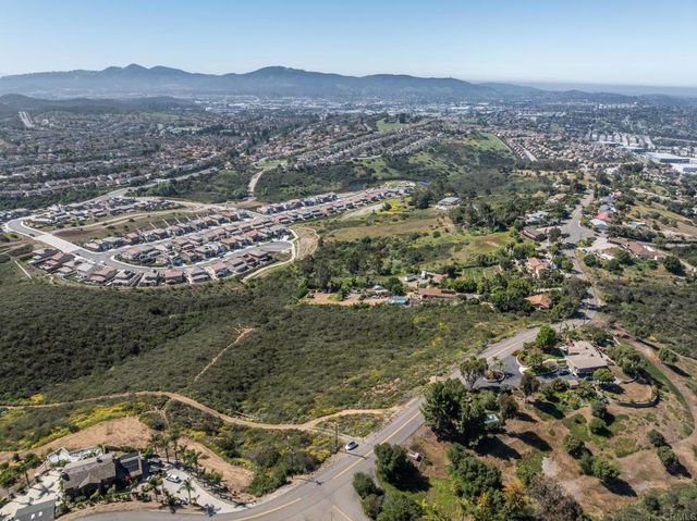 0 Esplendido, Vista, CA 92084