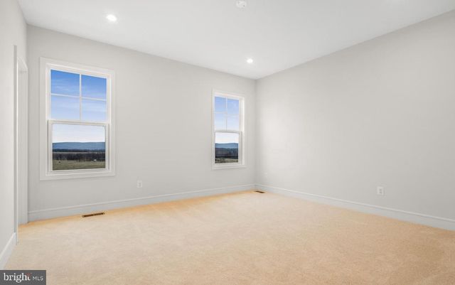 129 CHECKERSPOT WAY, Lake Frederick, VA 22630