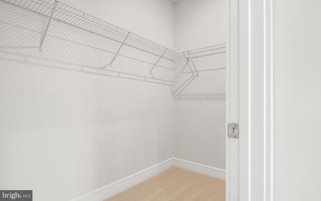 129 CHECKERSPOT WAY, Lake Frederick, VA 22630