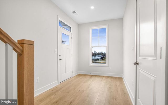 129 CHECKERSPOT WAY, Lake Frederick, VA 22630