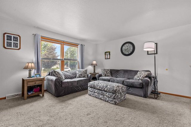 3810 PURPLE CREST DRIVE, Oshkosh, WI 54901