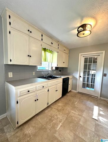 1700 ROUNDHILL ROAD, Weaver, AL 36277
