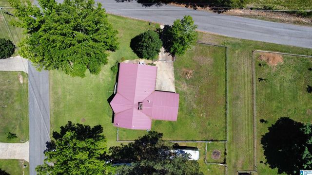 1700 ROUNDHILL ROAD, Weaver, AL 36277