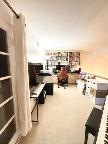 8215 E White Oak Ridge 33, Orange, CA 92869