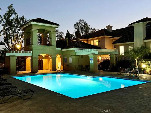 8215 E White Oak Ridge 33, Orange, CA 92869