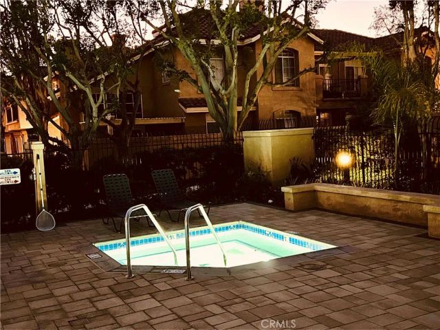 8215 E White Oak Ridge 33, Orange, CA 92869