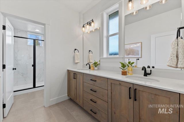 6370 N Barholm Ln, Eagle, ID 83616