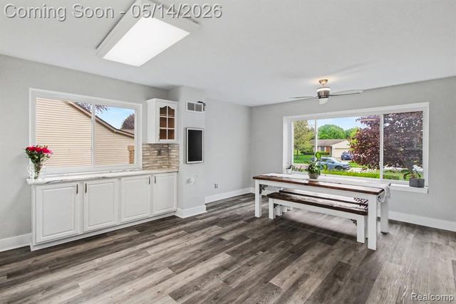 1649 Windingway Drive, Wixom, MI 48393