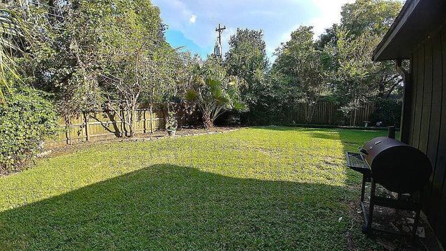 1126 Wisterwood Drive, Houston, TX 77043
