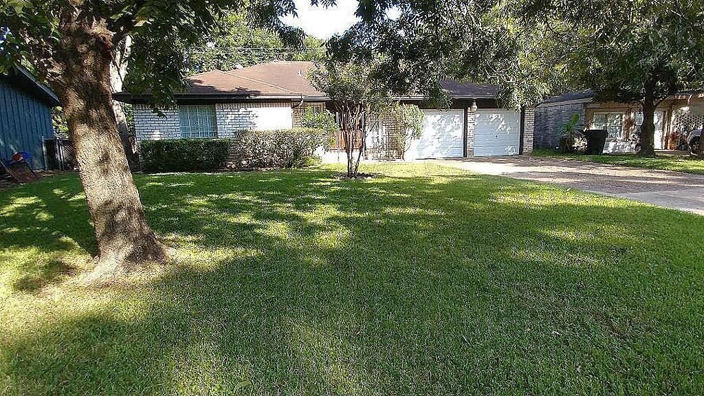 1126 Wisterwood Drive, Houston, TX 77043