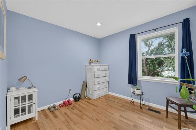 15821 W 152ND Terrace, Olathe, KS 66062
