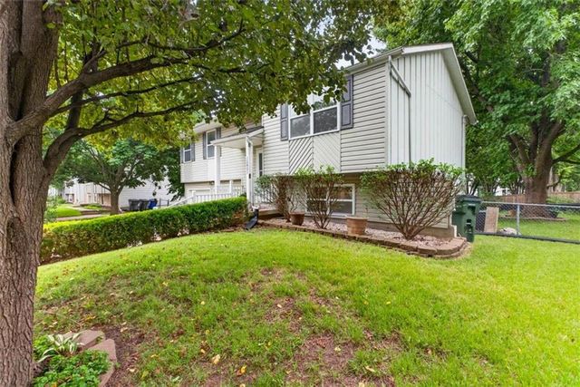 15821 W 152ND Terrace, Olathe, KS 66062